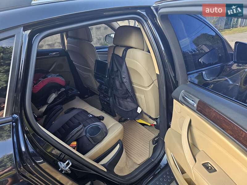 Внедорожник / Кроссовер BMW X6 2012 в Львове