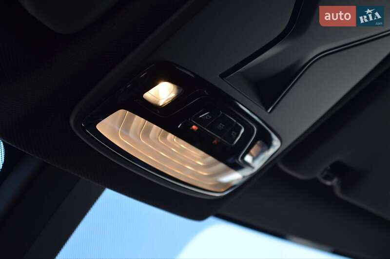 Внедорожник / Кроссовер BMW X6 2021 в Киеве