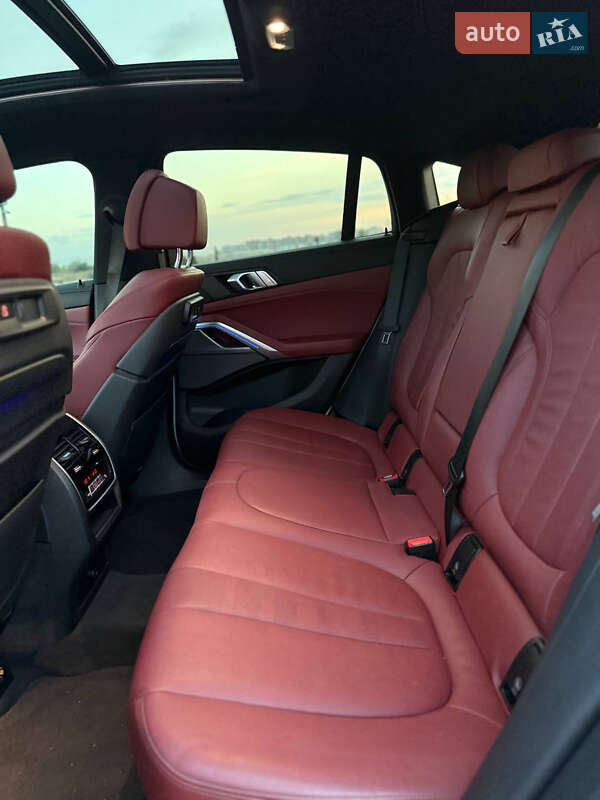 Внедорожник / Кроссовер BMW X6 2020 в Киеве