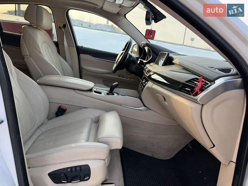 Внедорожник / Кроссовер BMW X6 2016 в Киеве