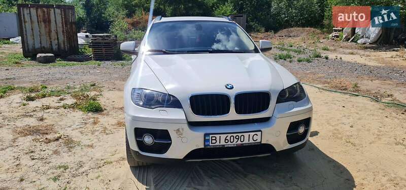 BMW X6 2011