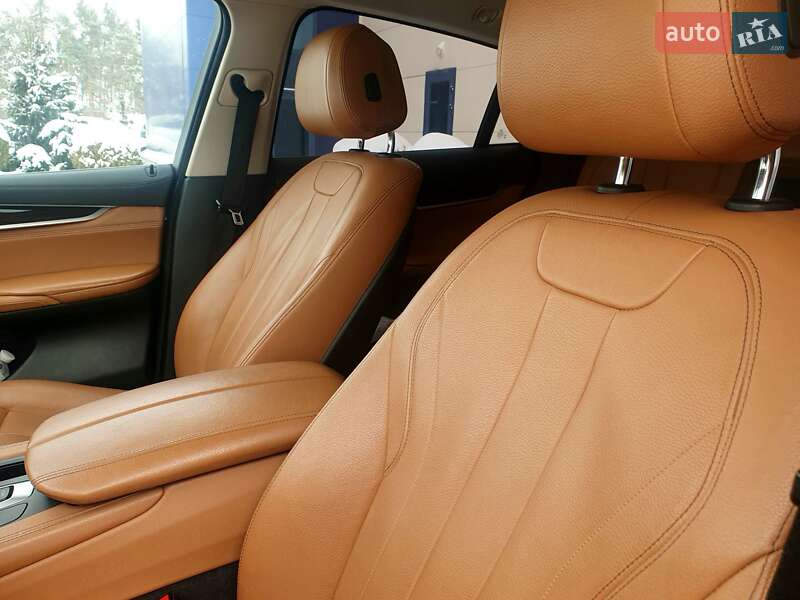Внедорожник / Кроссовер BMW X6 2016 в Киеве