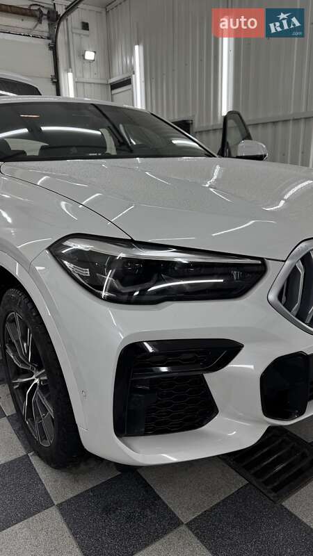 Внедорожник / Кроссовер BMW X6 2021 в Киеве