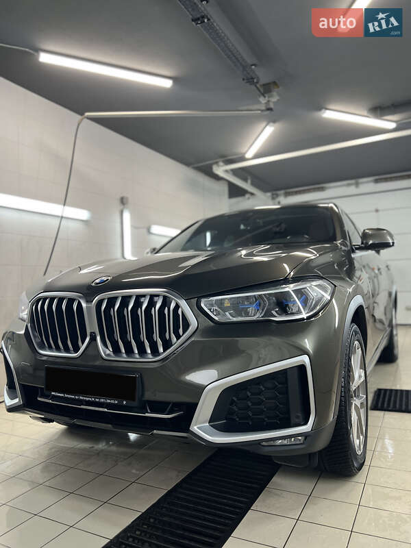 Внедорожник / Кроссовер BMW X6 2021 в Киеве
