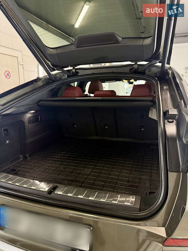 Внедорожник / Кроссовер BMW X6 2021 в Киеве