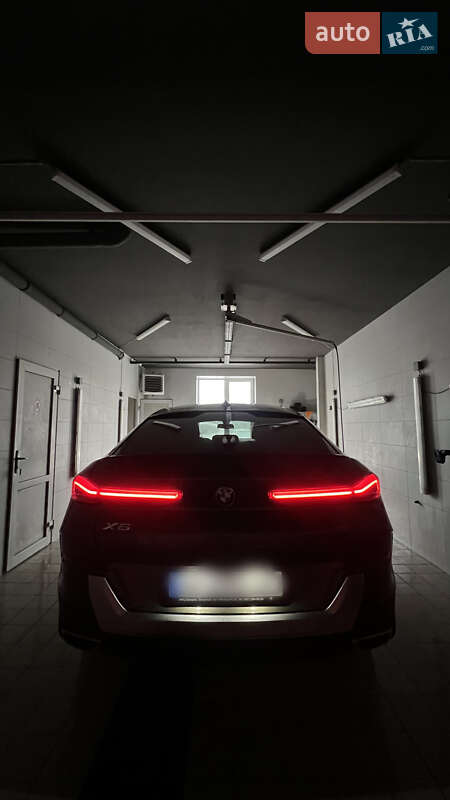 Внедорожник / Кроссовер BMW X6 2021 в Киеве