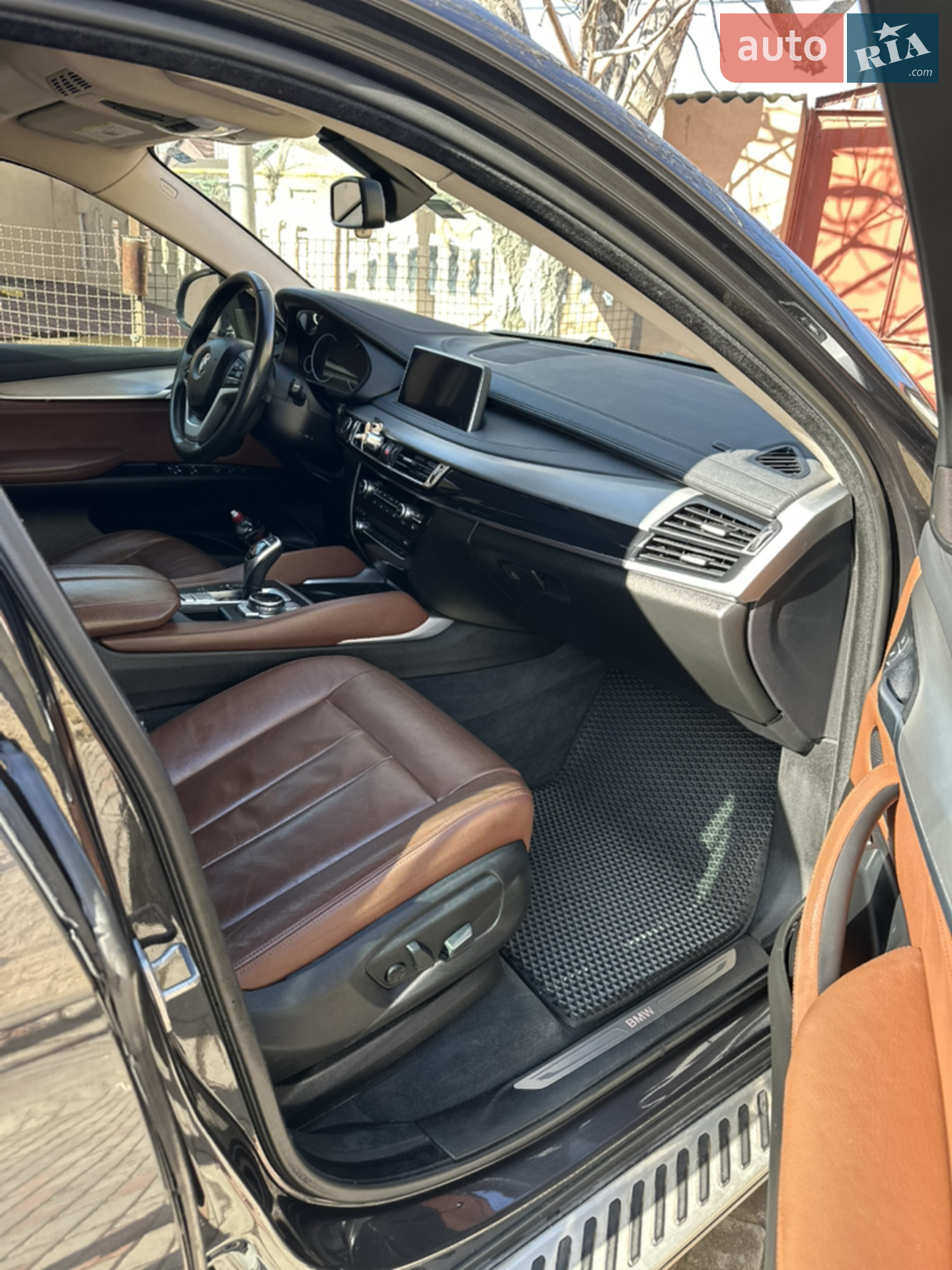 BMW X6 2015 VIN 5UXKU2C59F0N76242 фото оголошення 11 з 15