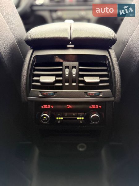 Внедорожник / Кроссовер BMW X6 2015 в Новояворовске