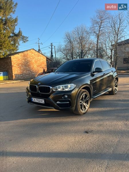 Внедорожник / Кроссовер BMW X6 2015 в Врадиевке