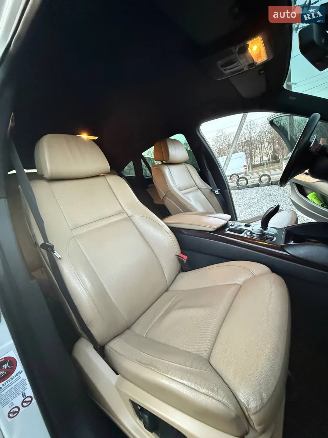 2010 BMW X6 - мініатюра 22