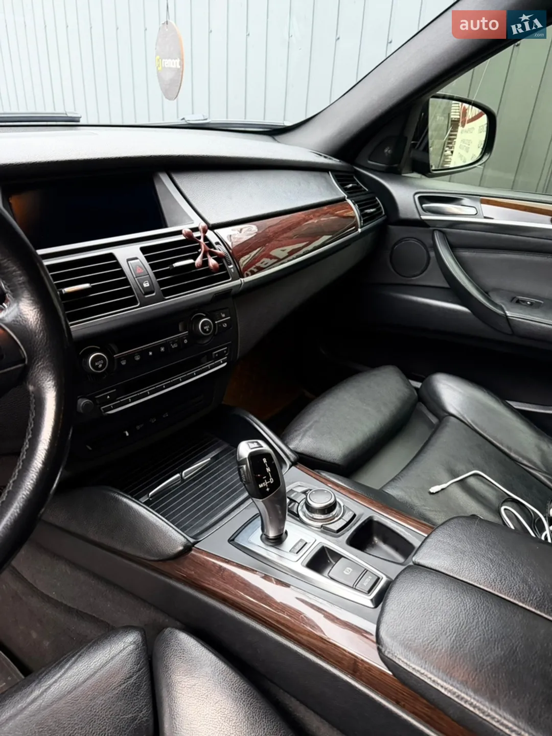 2011 BMW X6 - мініатюра 15