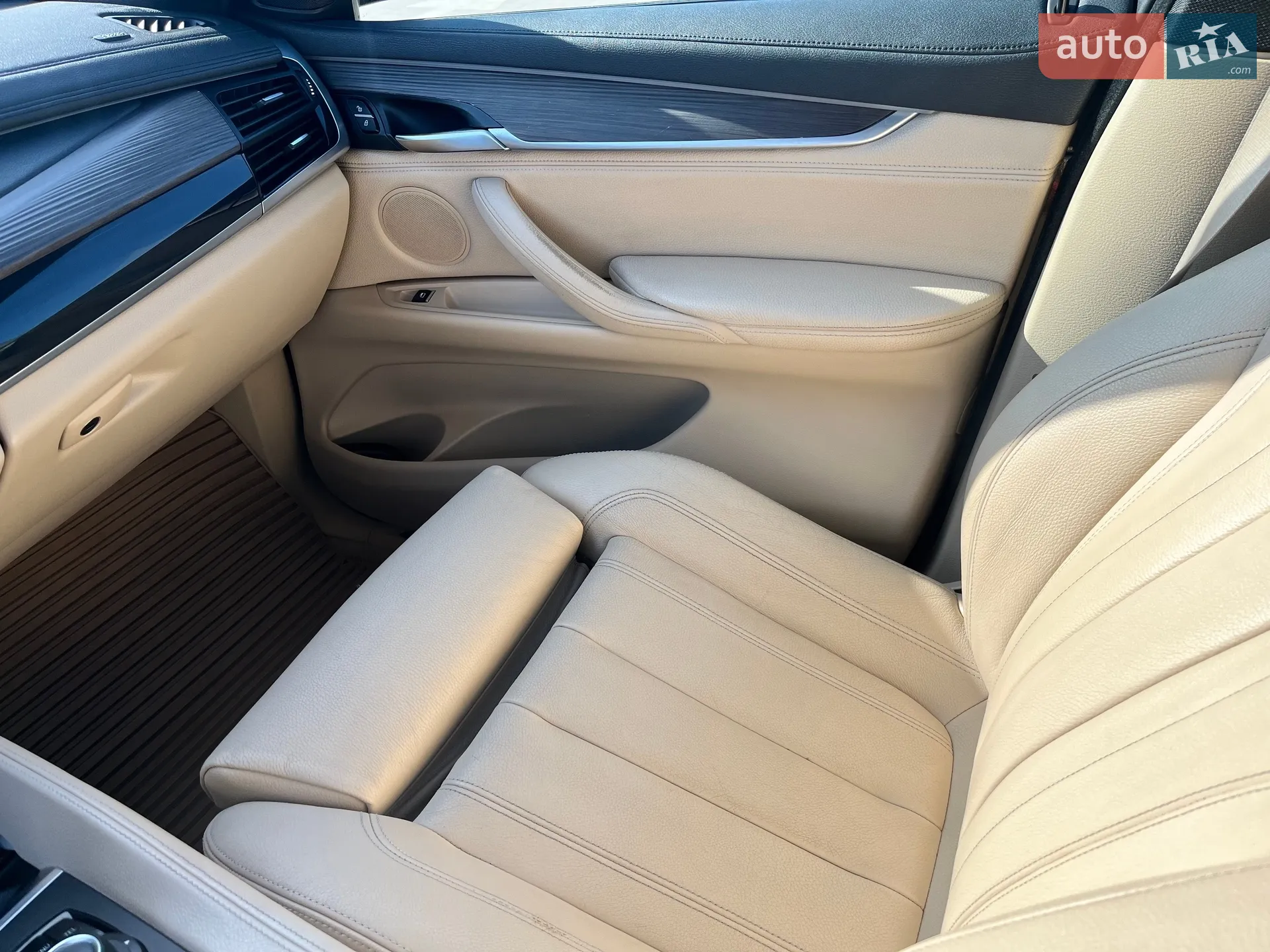 2016 BMW X6 - мініатюра 19