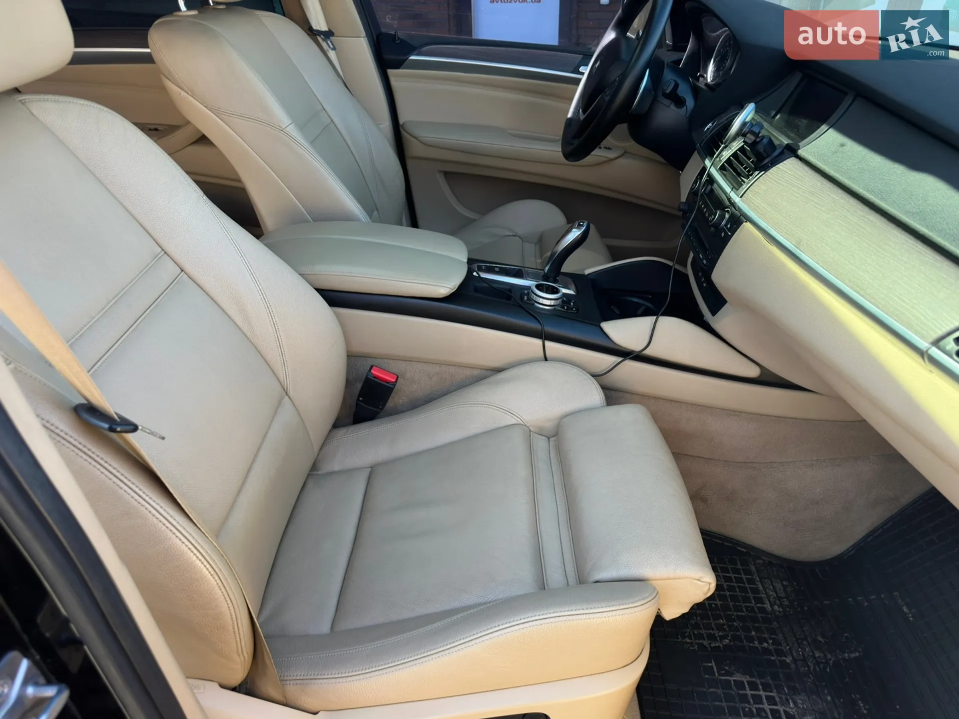 2011 BMW X6 - мініатюра 42