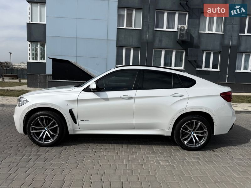 Внедорожник / Кроссовер BMW X6 2015 в Одессе