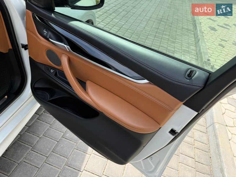 Внедорожник / Кроссовер BMW X6 2015 в Одессе