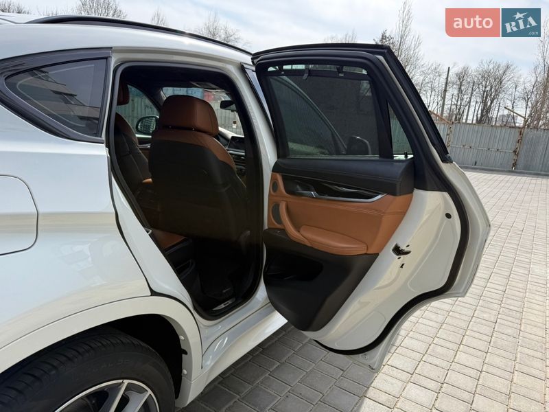 Внедорожник / Кроссовер BMW X6 2015 в Одессе