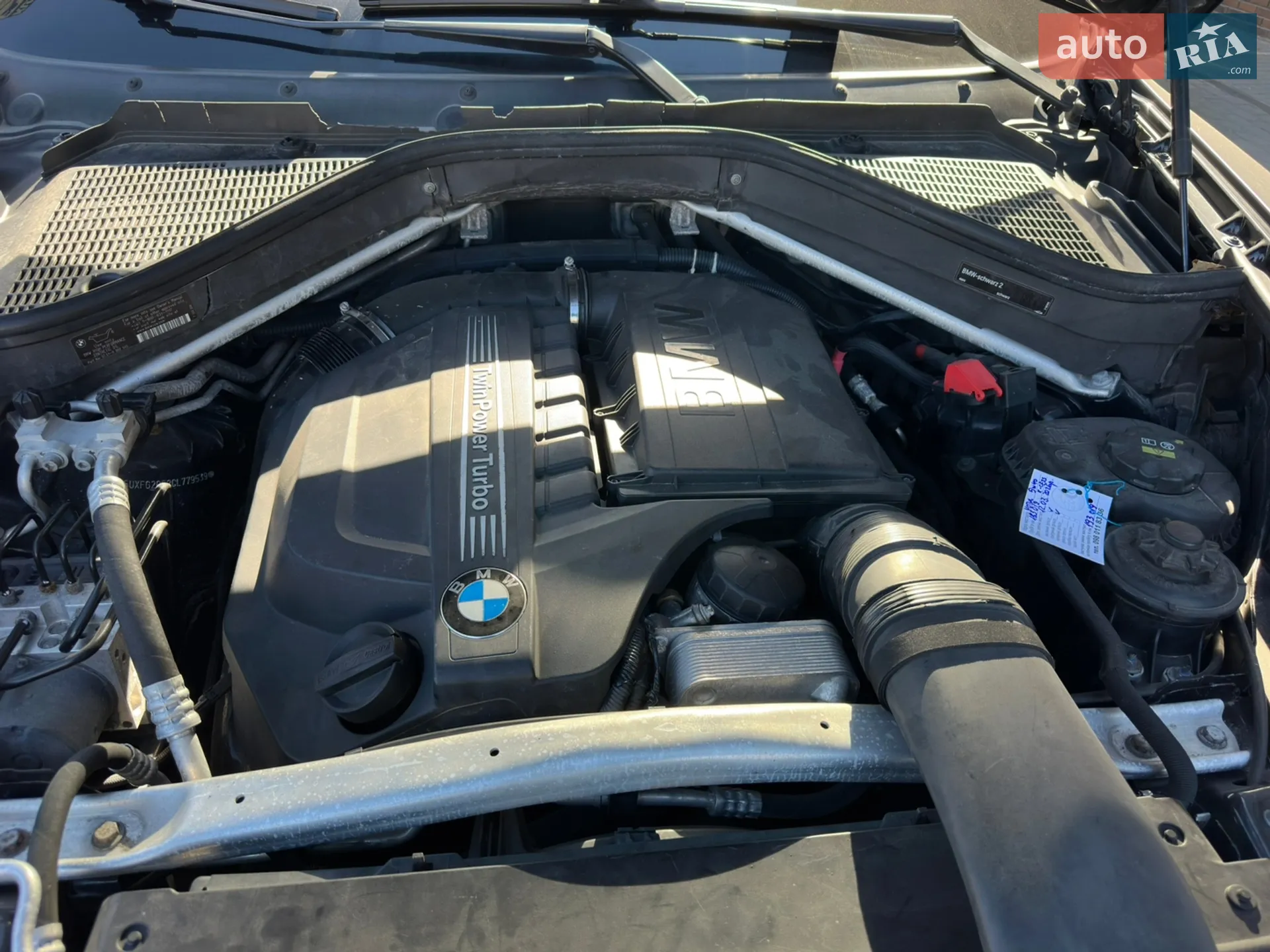 2011 BMW X6 - мініатюра 17