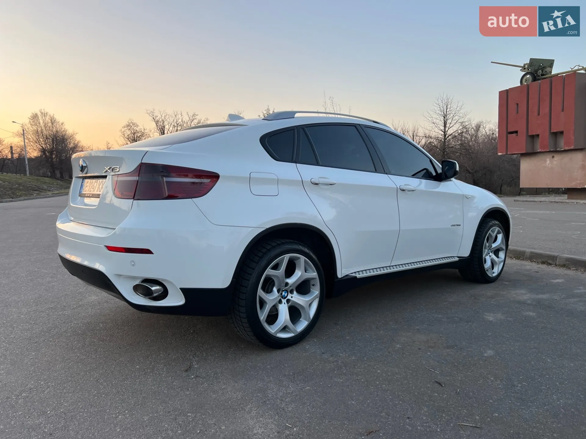 2010 BMW X6 - мініатюра 21
