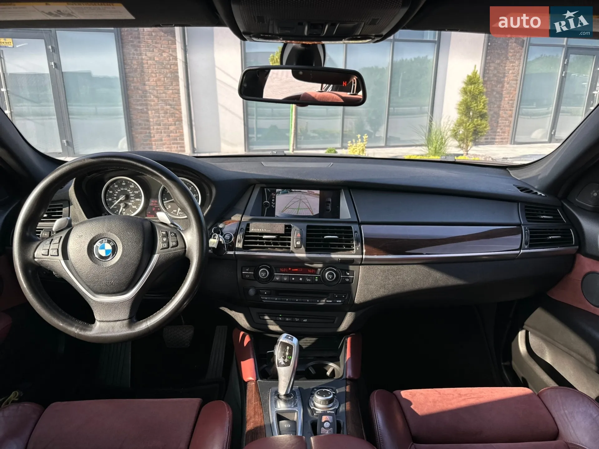 2010 BMW X6 - мініатюра 16