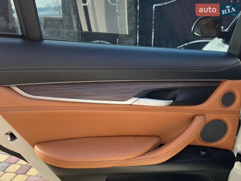 Внедорожник / Кроссовер BMW X6 2015 в Черновцах