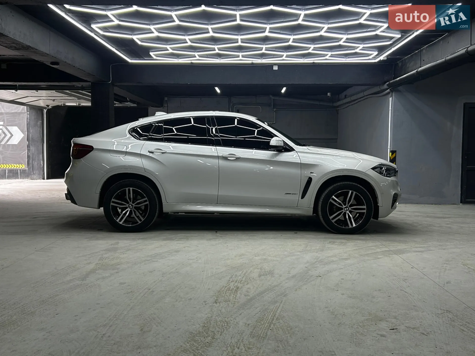 2019 BMW X6 - мініатюра 9