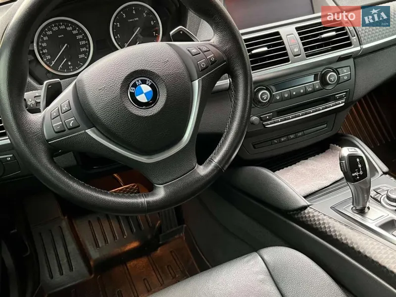BMW X6 2012