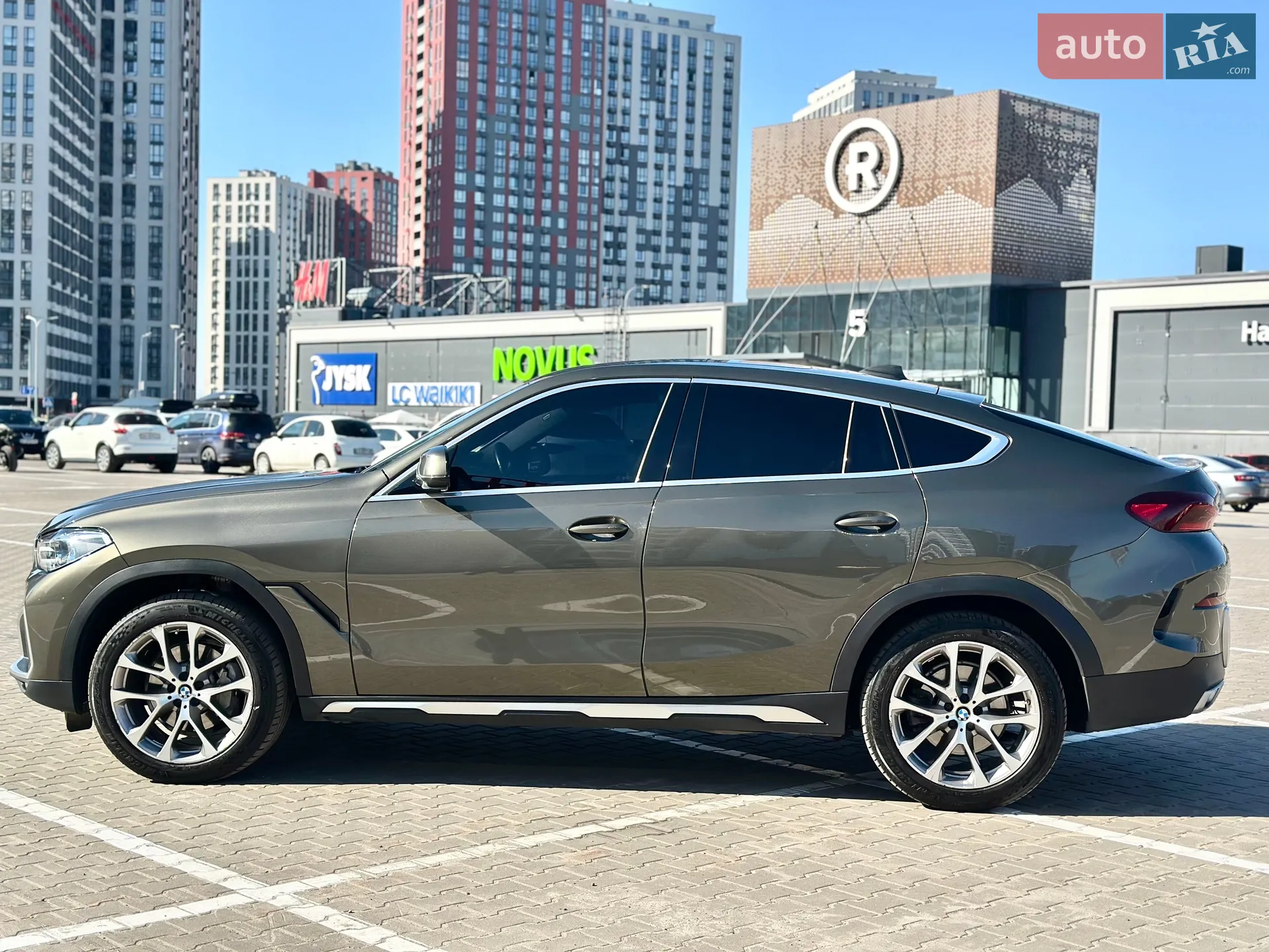 2021 BMW X6 - мініатюра 10
