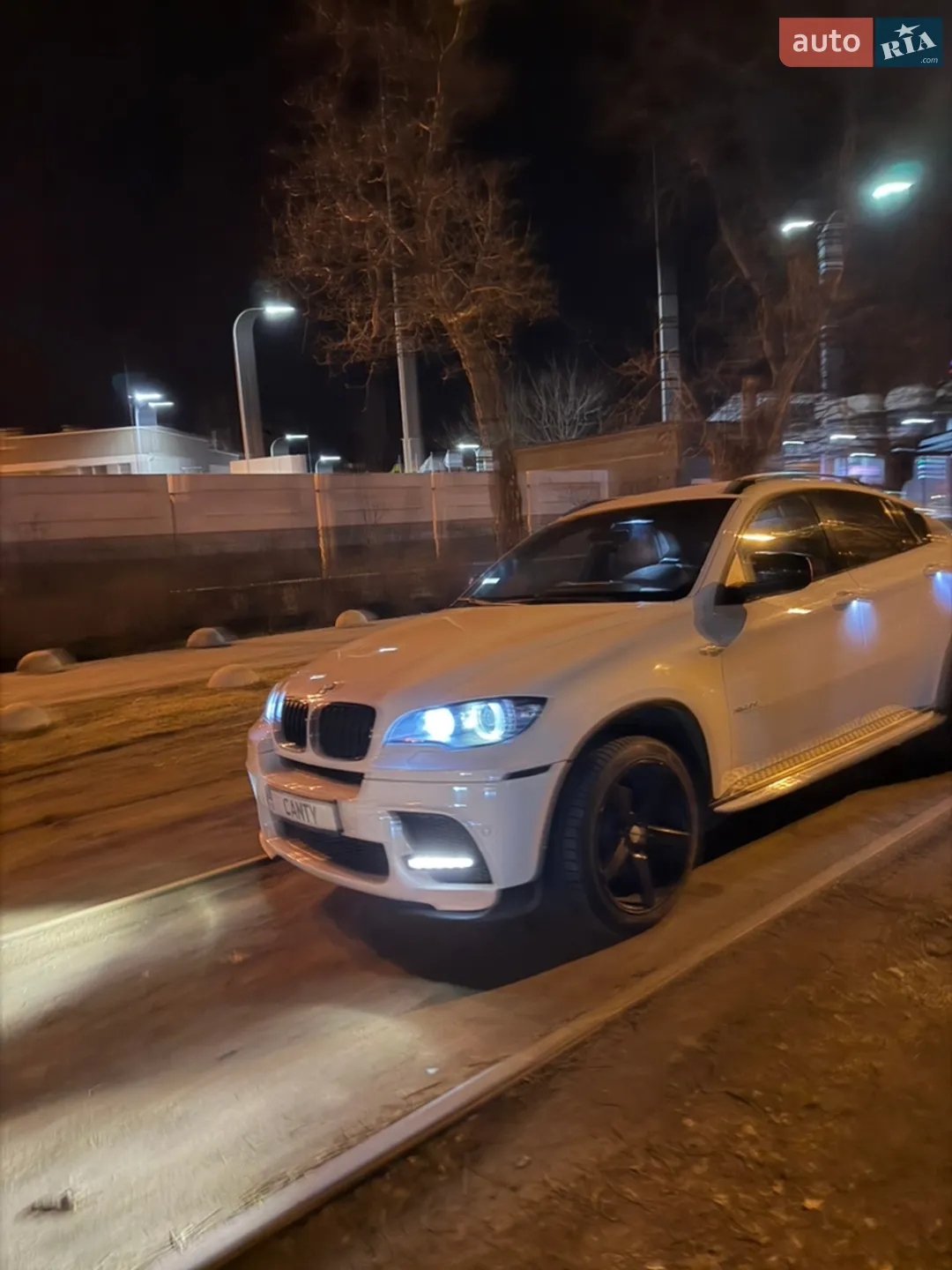 2011 BMW X6 - мініатюра 15