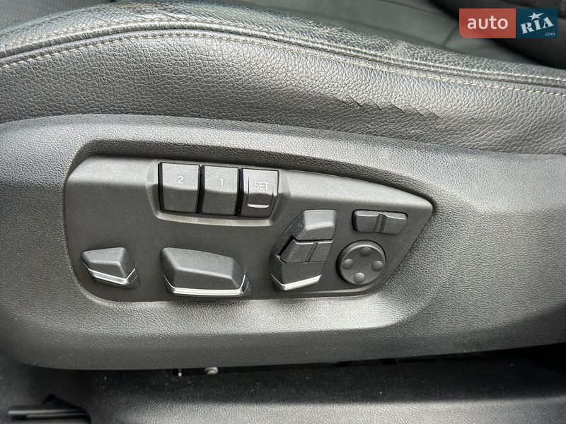 Позашляховик / Кросовер BMW X6 2017 в Києві фото 20 Позашляховик / Кросовер BMW X6 2017 в Києві