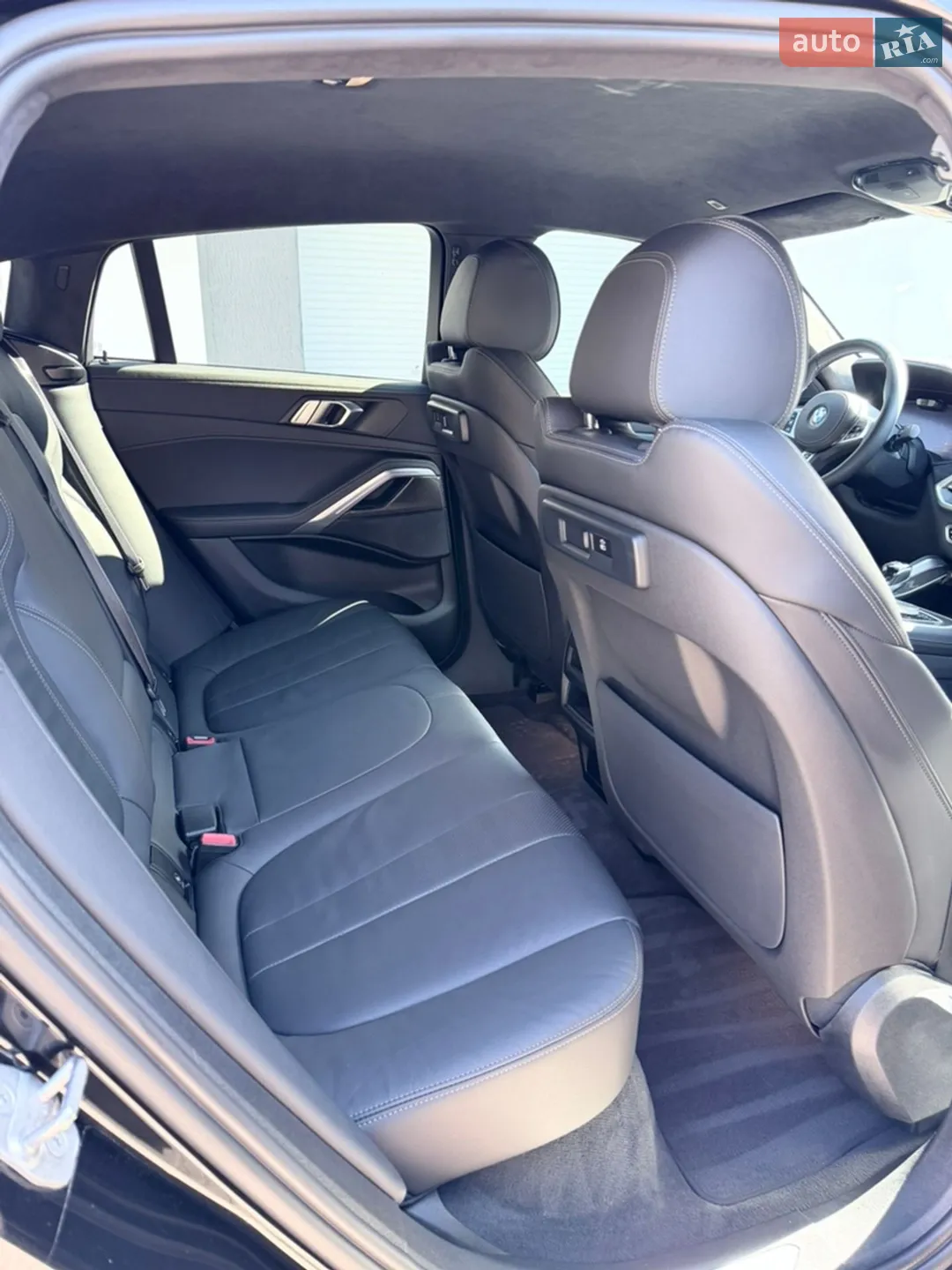 2022 BMW X6 - мініатюра 18