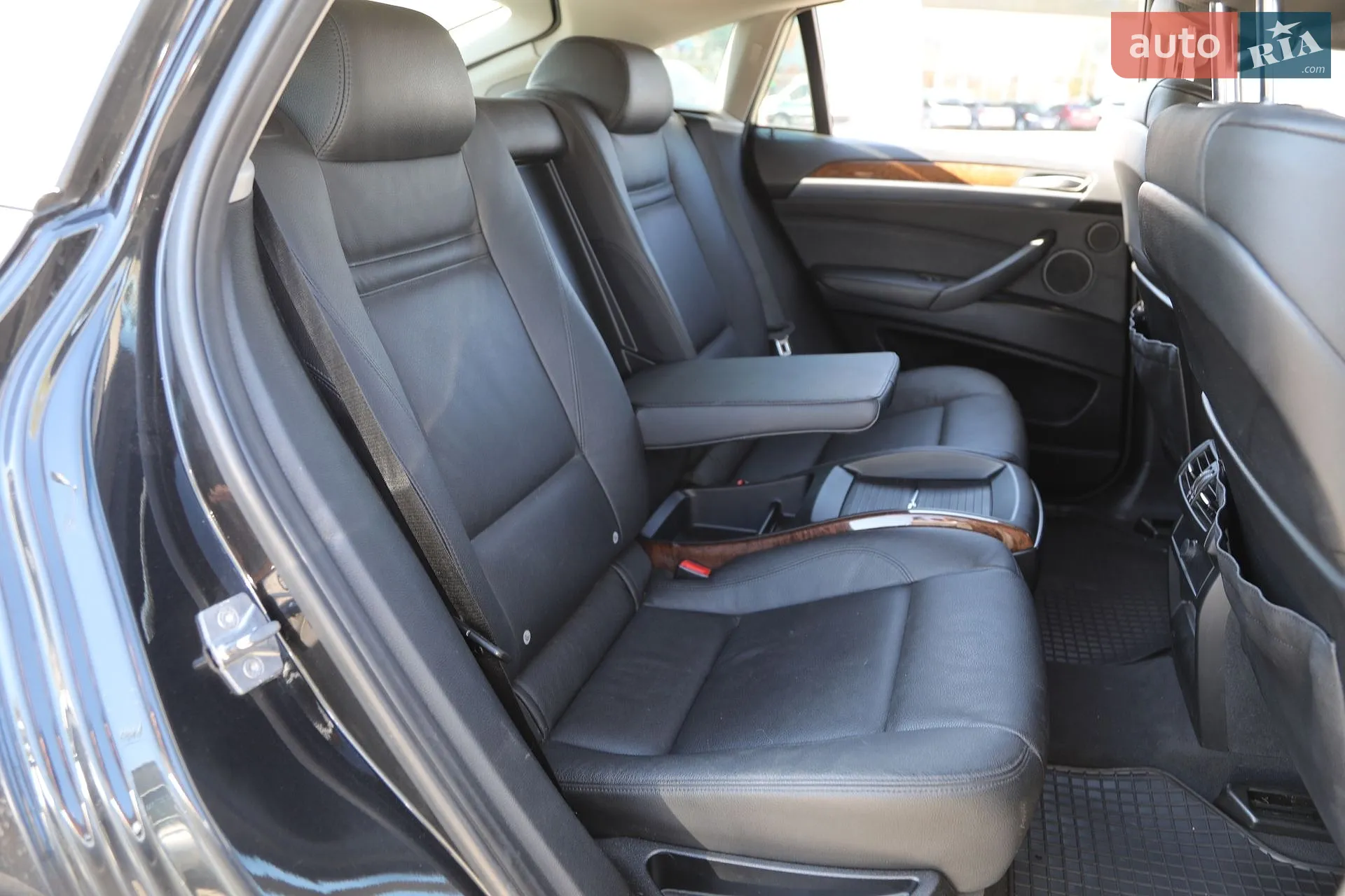 2010 BMW X6 - мініатюра 13