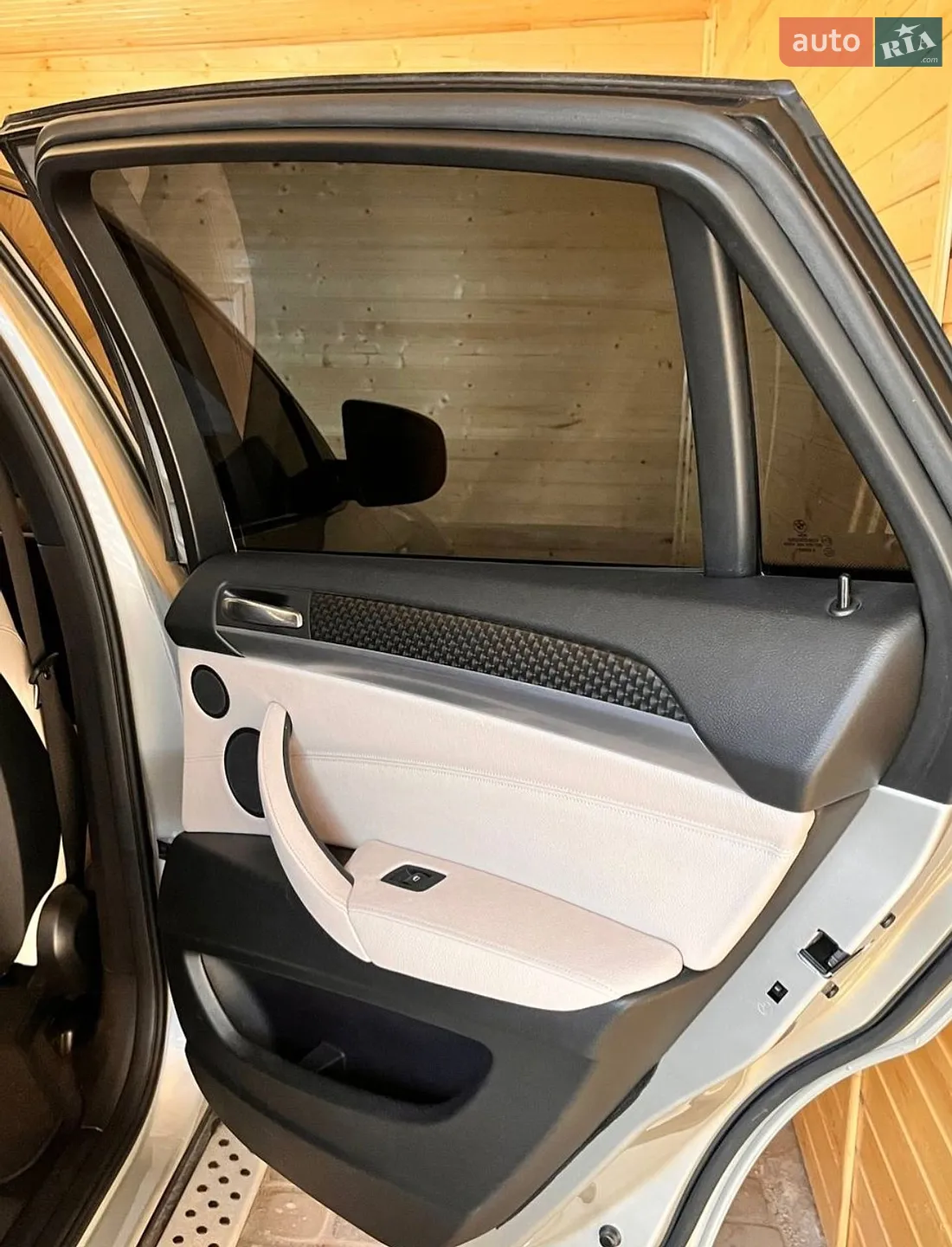 2010 BMW X6 - мініатюра 13