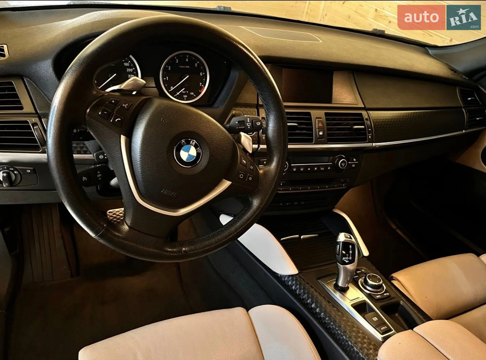 2010 BMW X6 - мініатюра 15