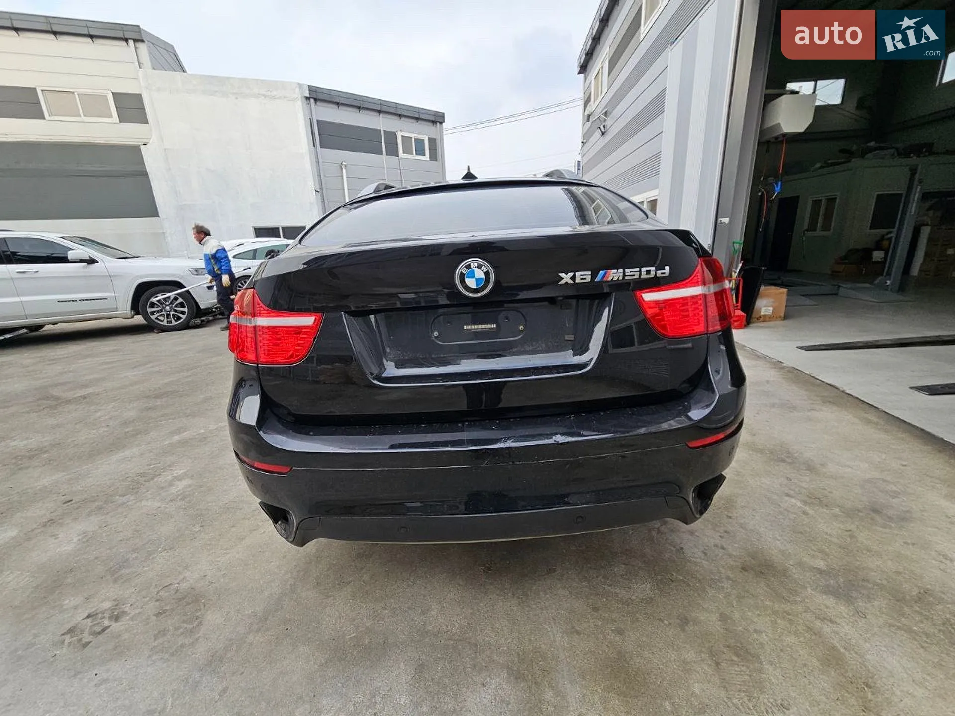 2010 BMW X6 - мініатюра 2