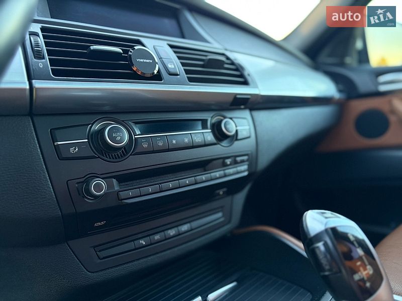 Внедорожник / Кроссовер BMW X6 2009 в Черновцах