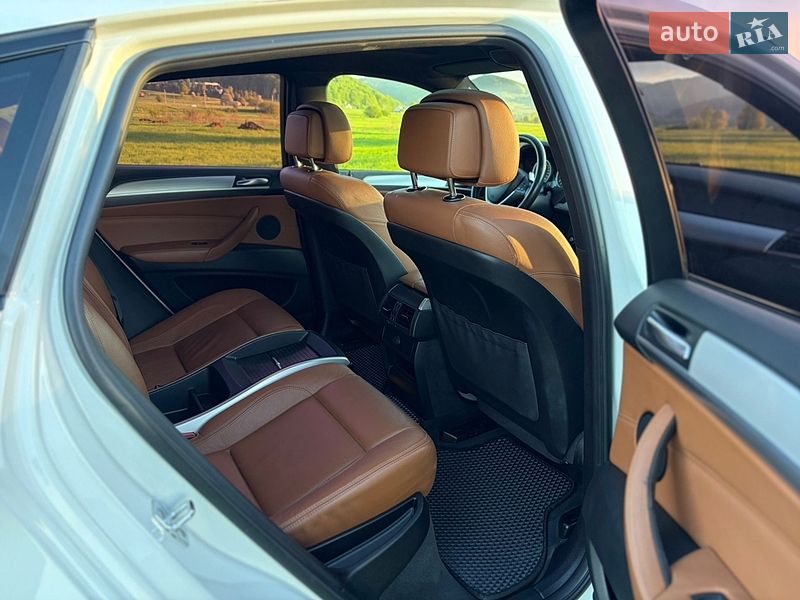 Внедорожник / Кроссовер BMW X6 2009 в Черновцах
