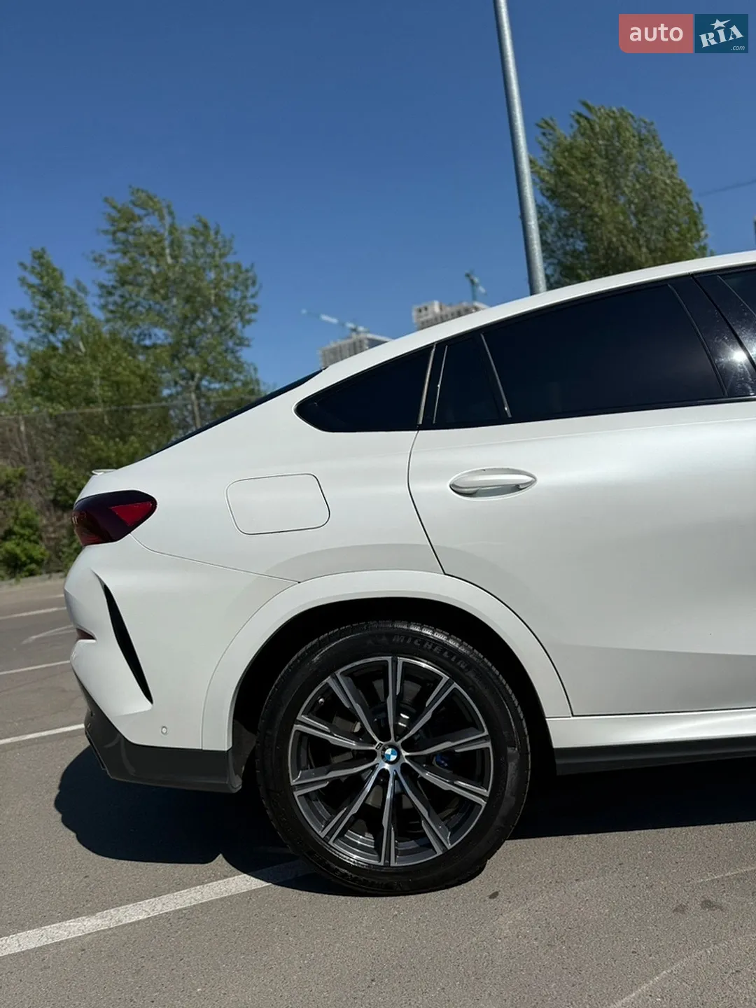 2021 BMW X6 - мініатюра 4