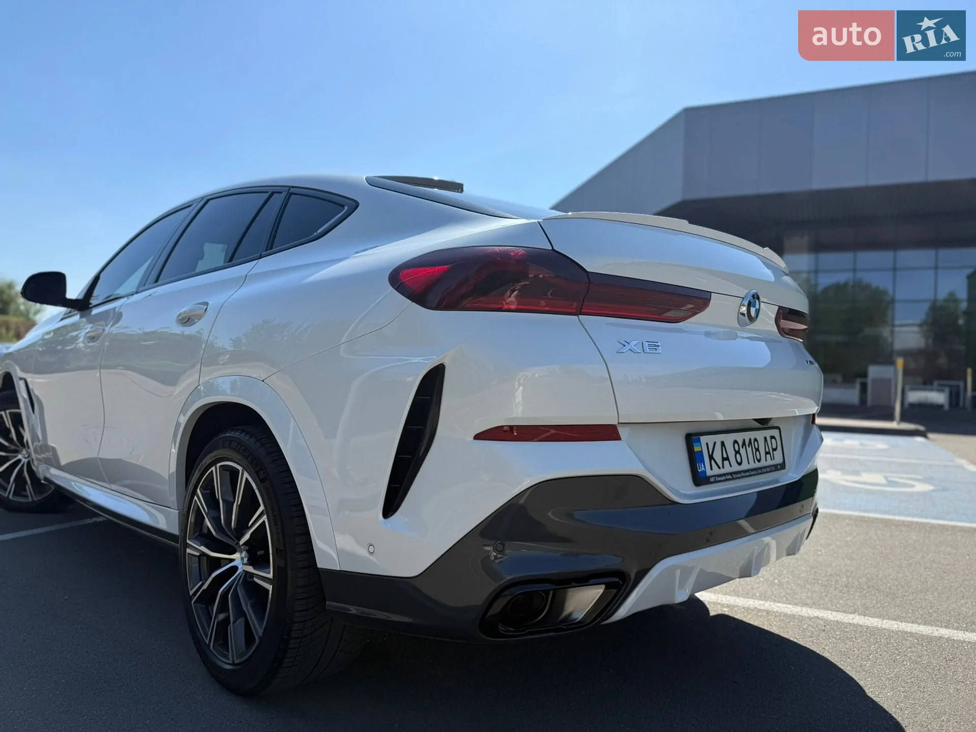 2021 BMW X6 - мініатюра 8