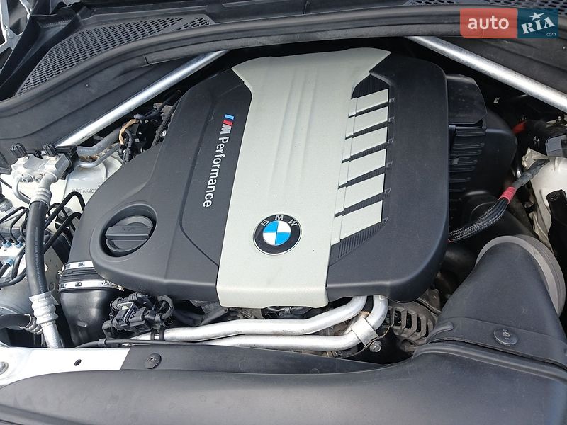 Внедорожник / Кроссовер BMW X6 2015 в Черновцах