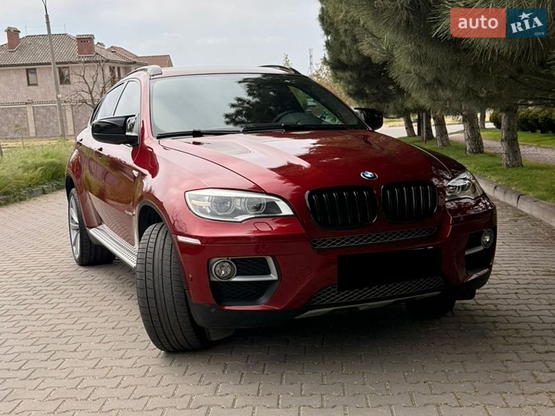 Внедорожник / Кроссовер BMW X6 2012 в Одессе