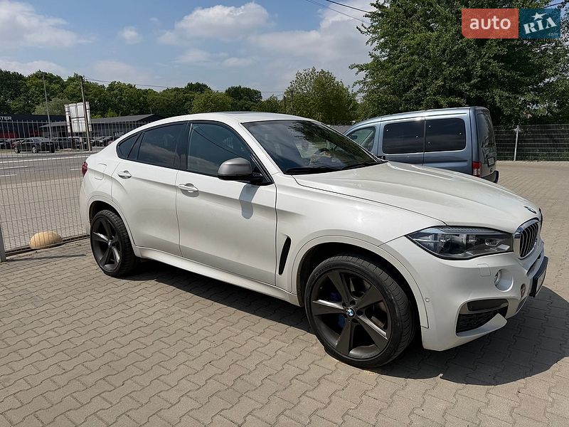 Внедорожник / Кроссовер BMW X6 2016 в Черновцах
