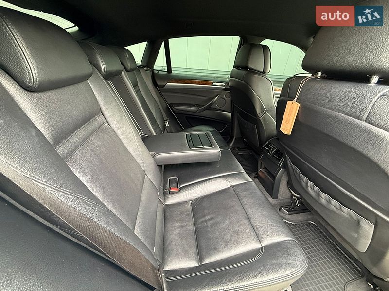 Внедорожник / Кроссовер BMW X6 2011 в Ровно