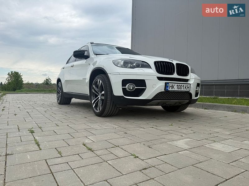 Внедорожник / Кроссовер BMW X6 2011 в Ровно
