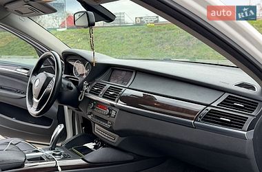 Внедорожник / Кроссовер BMW X6 2012 в Стрые
