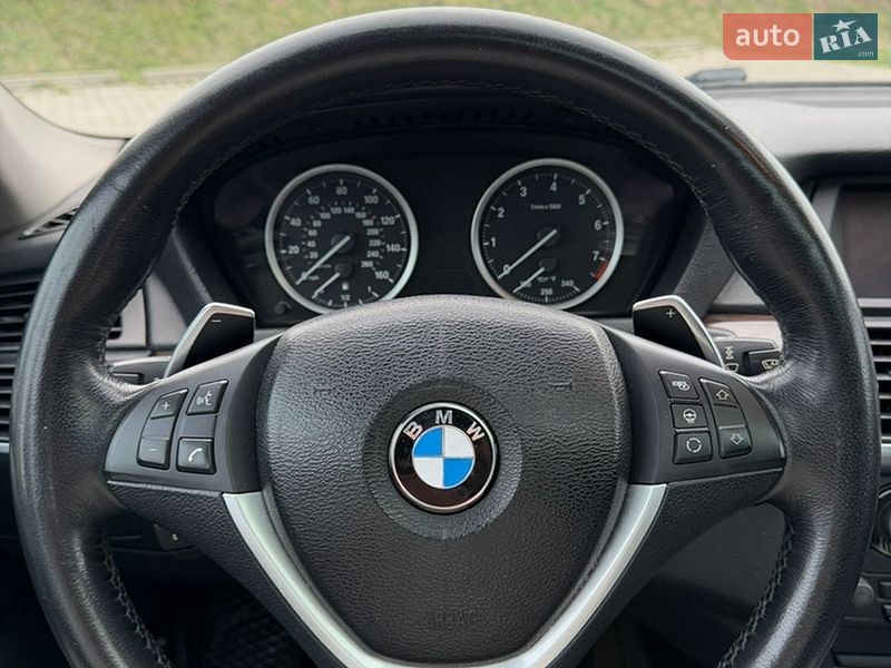 Внедорожник / Кроссовер BMW X6 2012 в Стрые