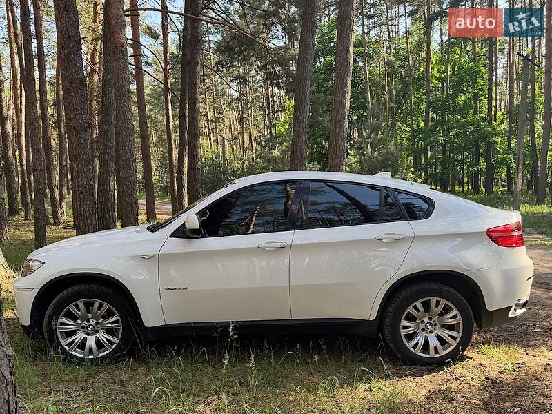 Позашляховик / Кросовер BMW X6 2011 в Ірпені