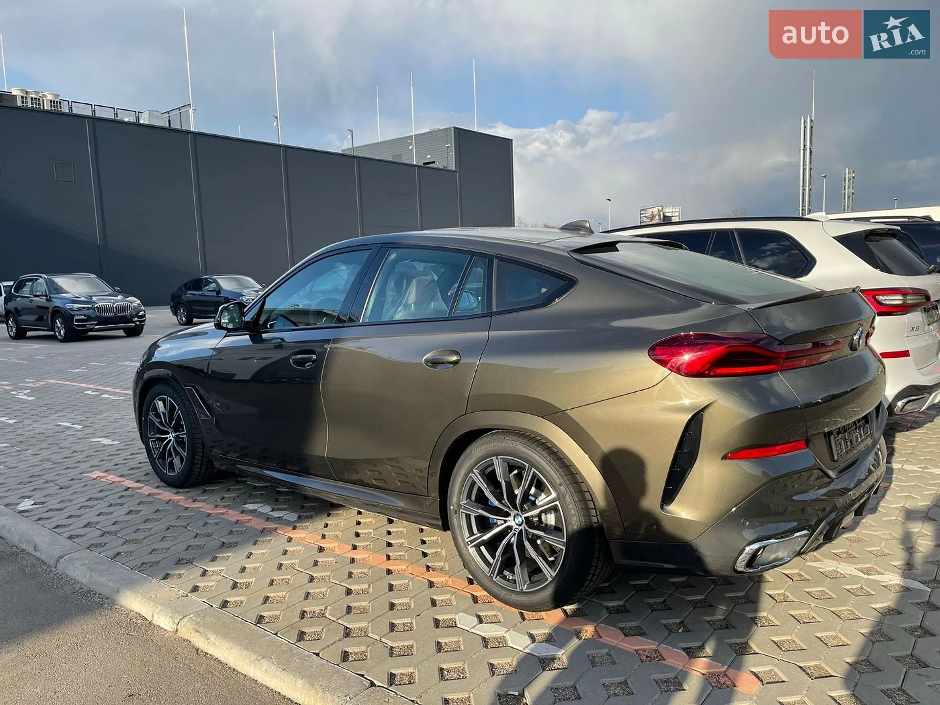 2021 BMW X6 - мініатюра 11