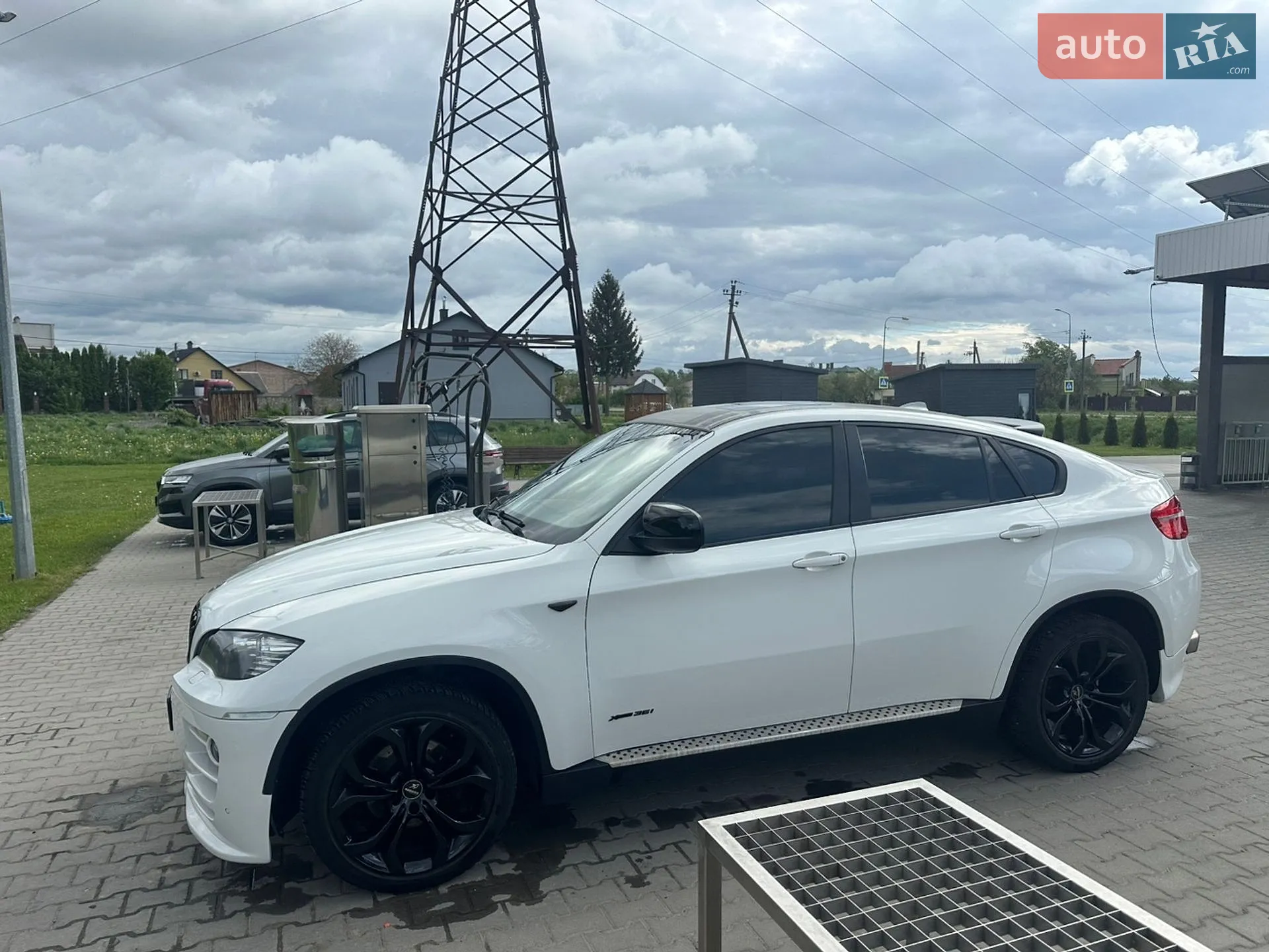 2010 BMW X6 - мініатюра 12