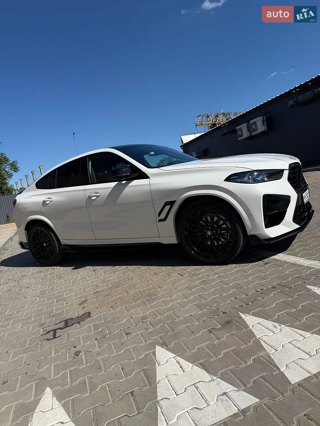 2022 BMW X6 - мініатюра 5