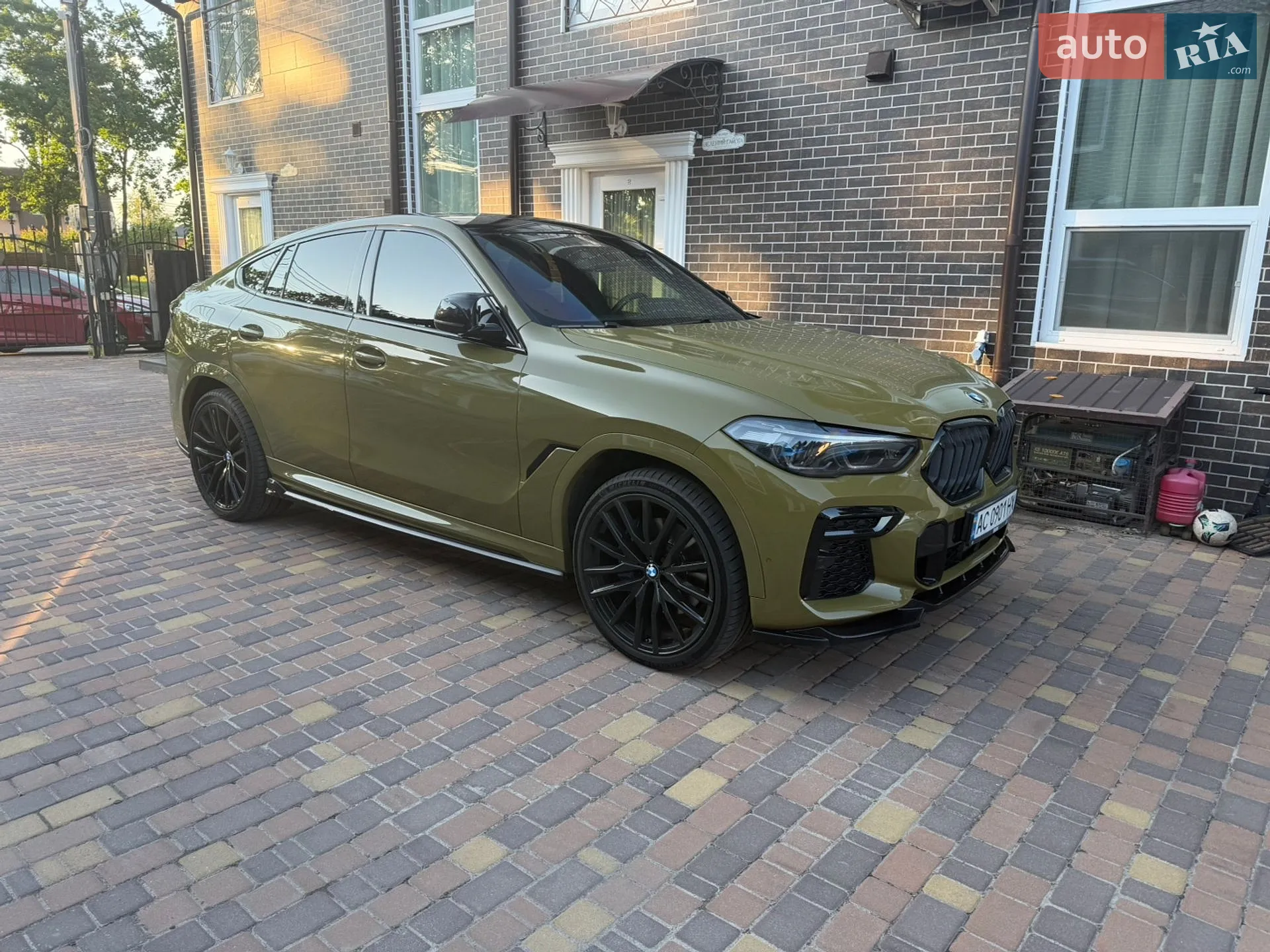 2021 BMW X6 - мініатюра 2